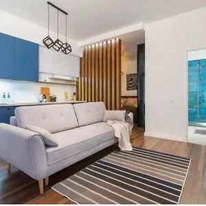 Modern With Gym,terrace And Great Location Apartament Warszawa